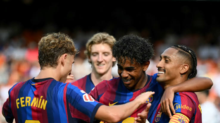 Barcelona 5-0 Valencia CF og sikret seg dermed sin fjerde seier på rad